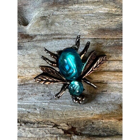 Vintage Rhinestone Bee Brooch Pin Antique Silver-Tone Insect Jewelry With Blue S - Picture 5 of 9
